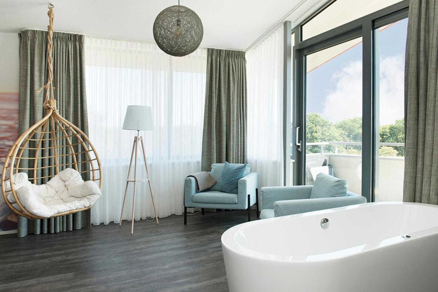 Strandhotel Duinoord 4*